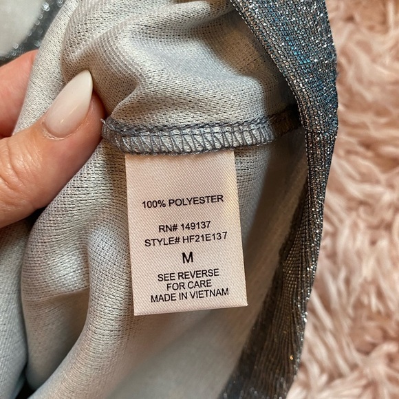 Blue V-Neck blouse Puff sleeve blue silver shimmery top medium - Picture 6 of 10